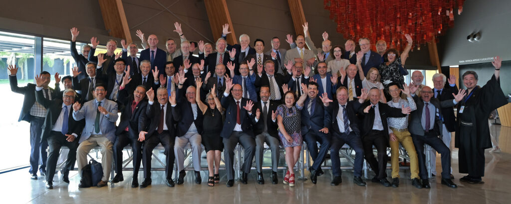 UY25 CV Comisionados y Jurado_002