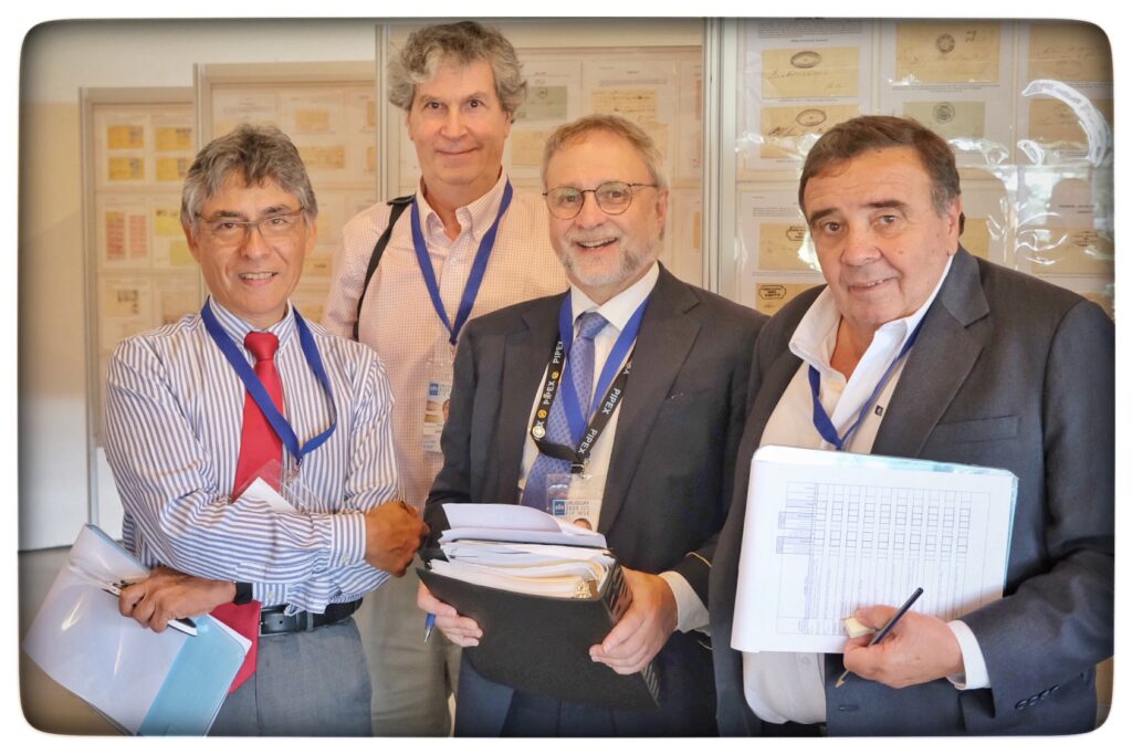 UY25 CV Comisionados y Jurado_033