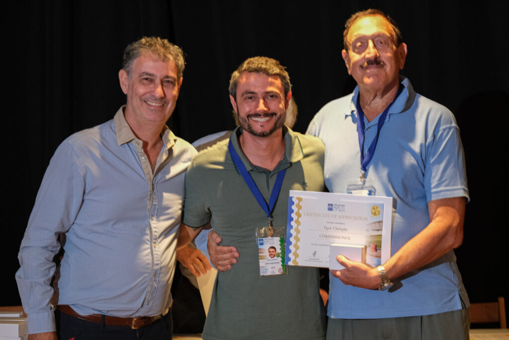 UY25 CV Comisionados y Jurado_038