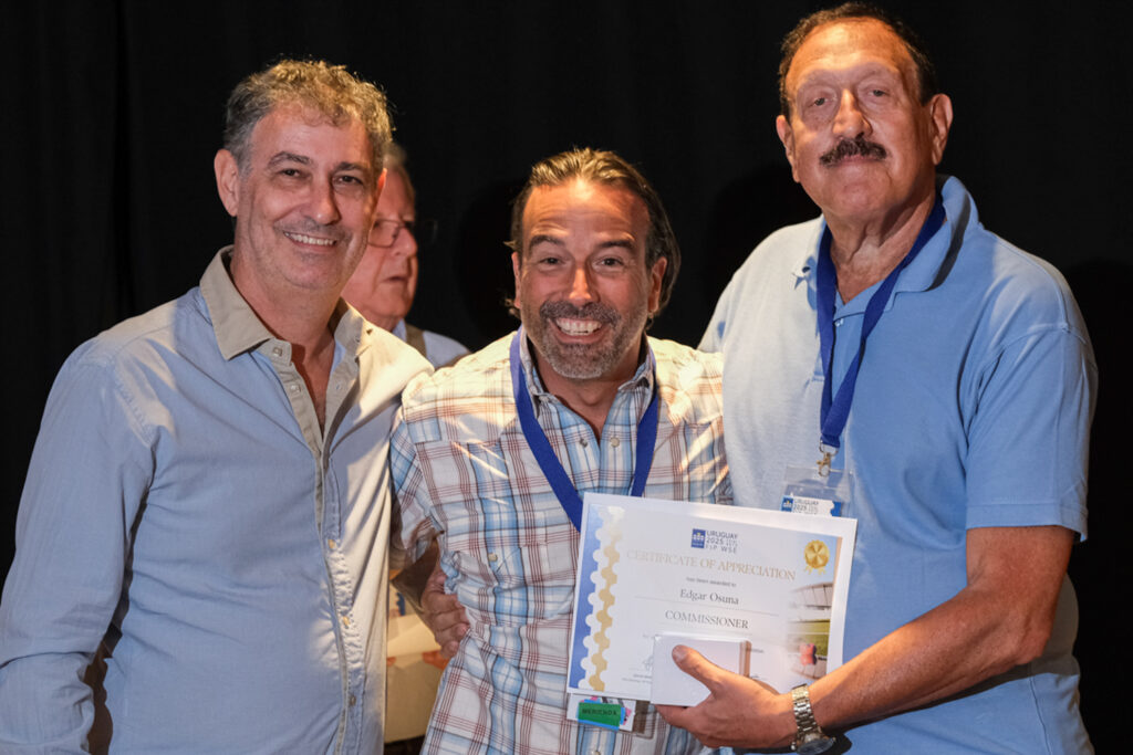 UY25 CV Comisionados y Jurado_058