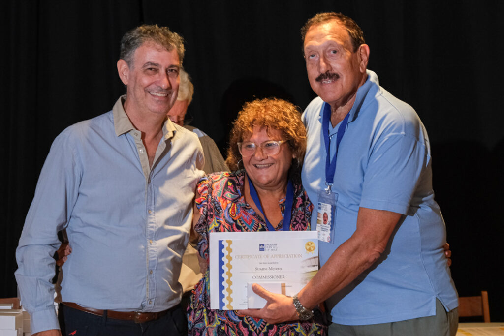 UY25 CV Comisionados y Jurado_066