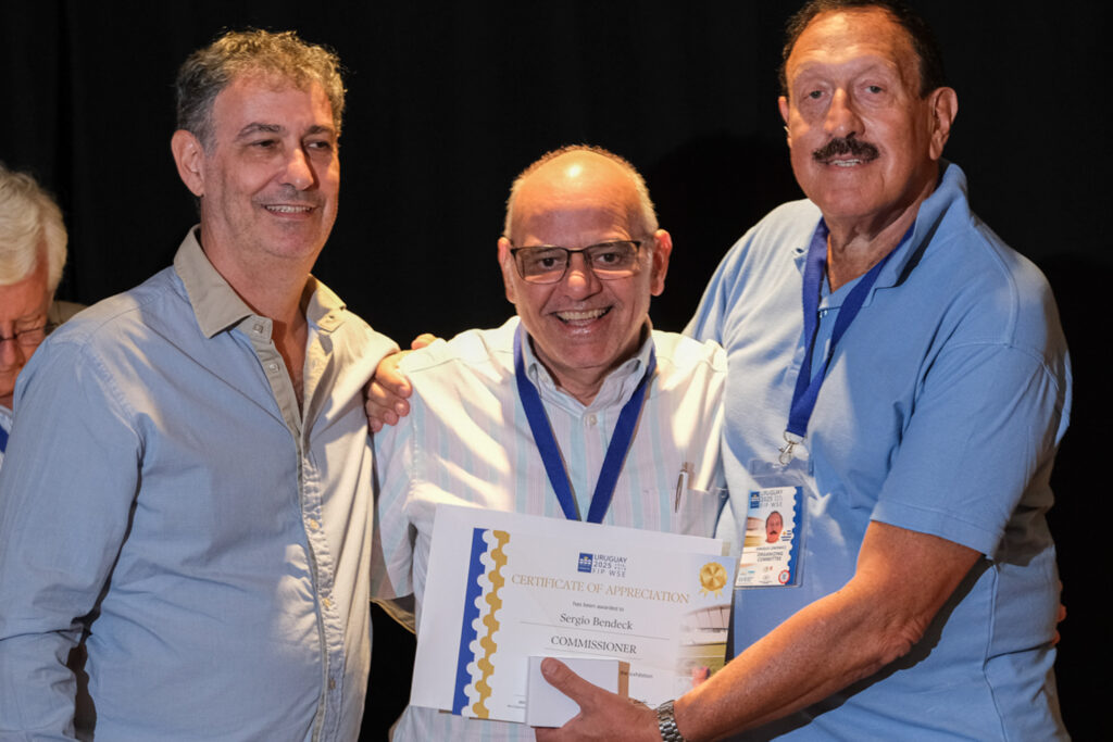 UY25 CV Comisionados y Jurado_080