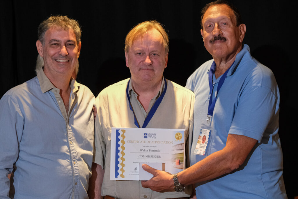 UY25 CV Comisionados y Jurado_081