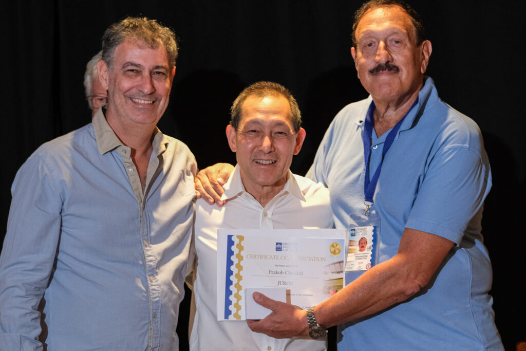 UY25 CV Comisionados y Jurado_086