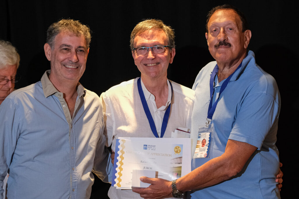 UY25 CV Comisionados y Jurado_101