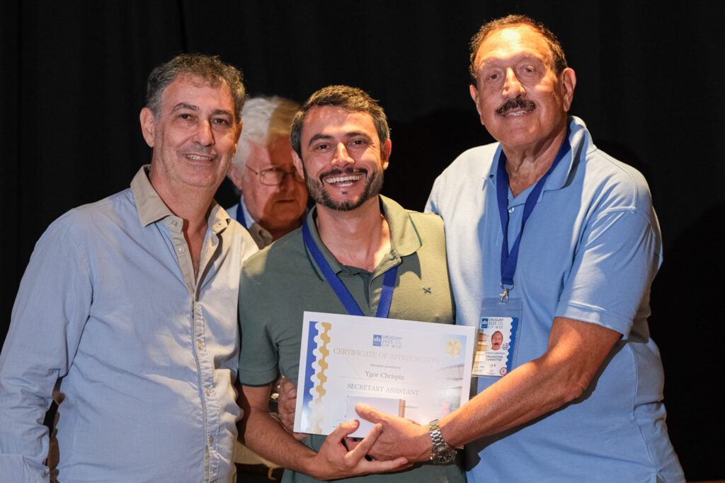 UY25 CV Comisionados y Jurado_111