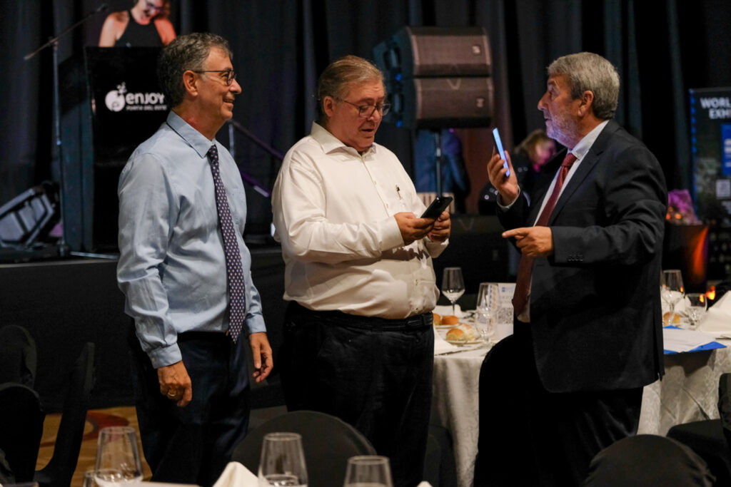 UY25 CV Palmarés _005