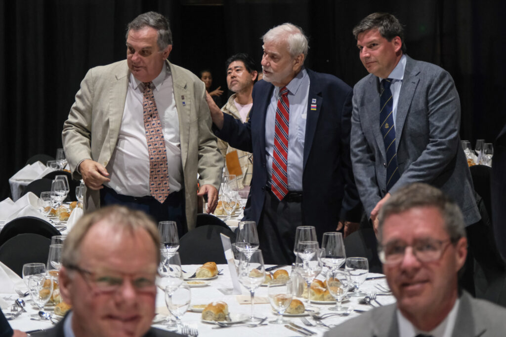 UY25 CV Palmarés _008