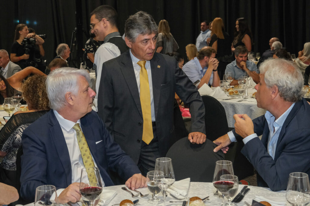 UY25 CV Palmarés _022