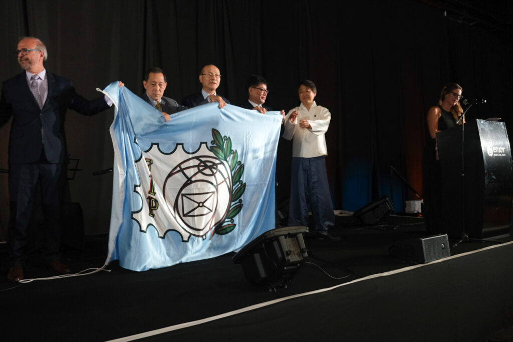 UY25 CV Palmarés _032