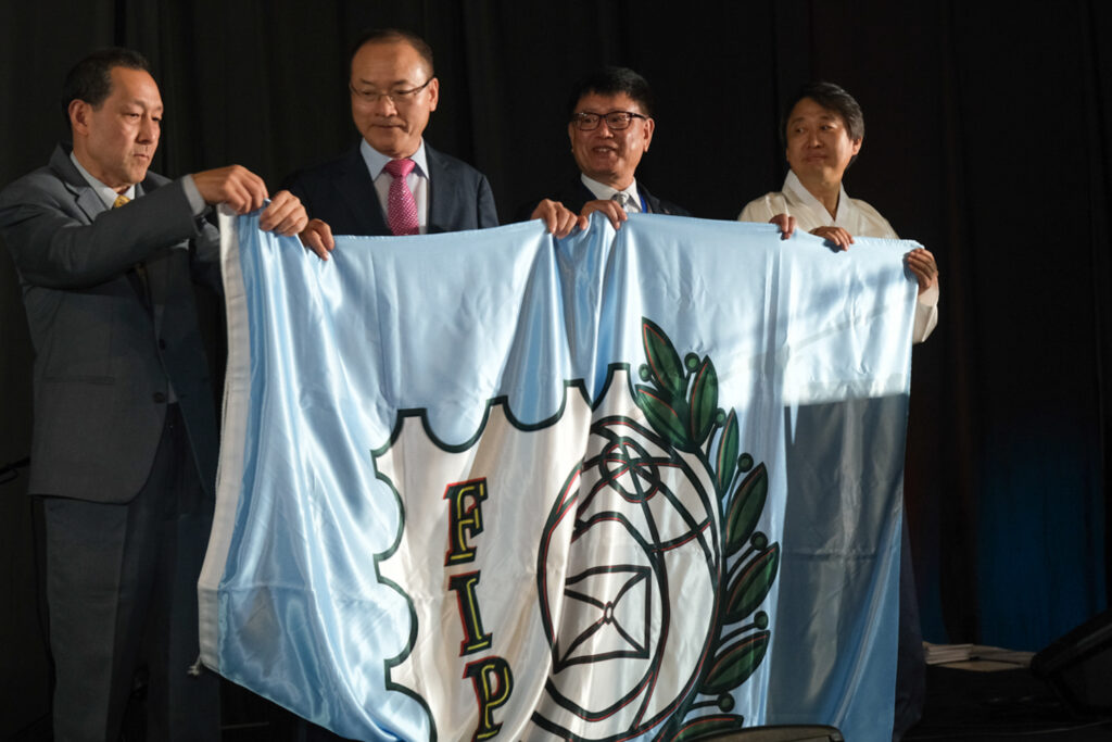 UY25 CV Palmarés _033