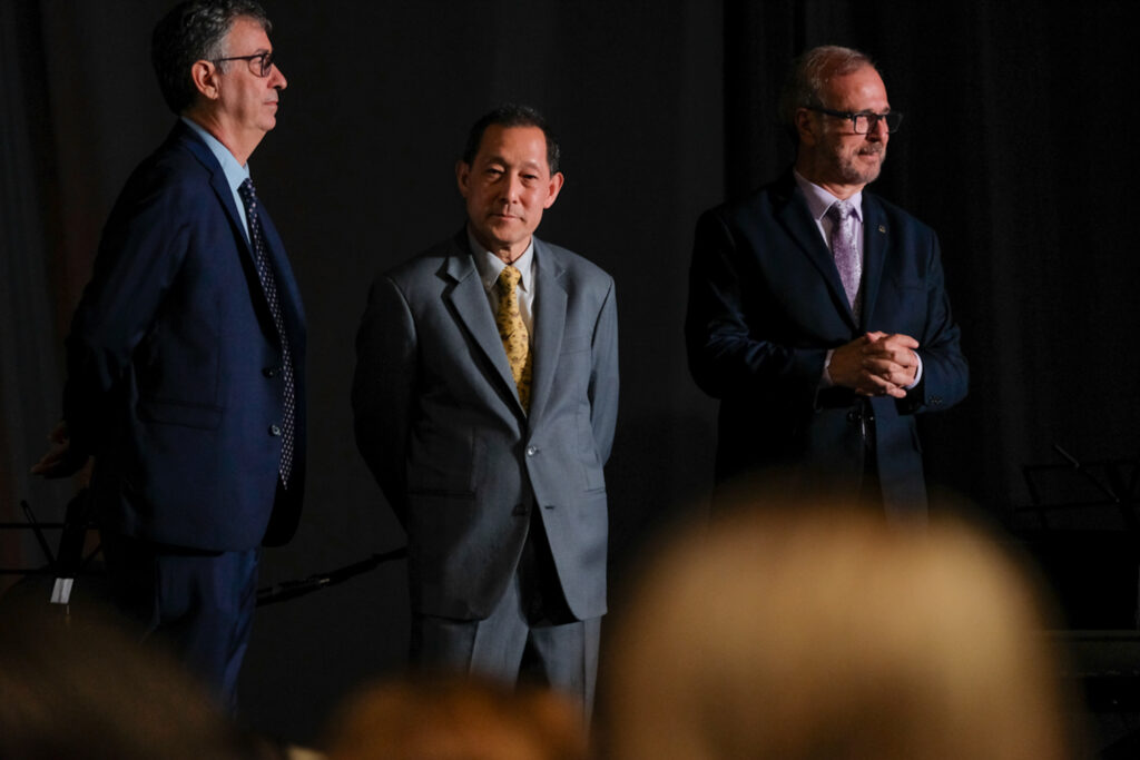 UY25 CV Palmarés _037