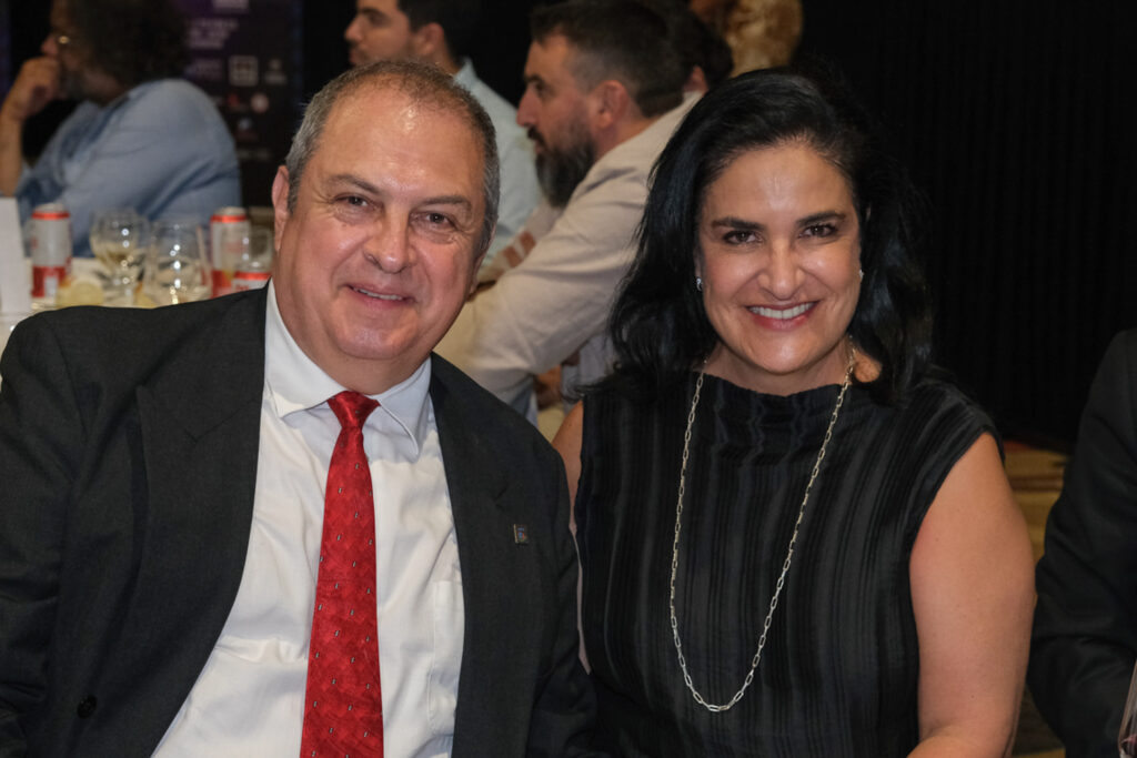 UY25 CV Palmarés _047