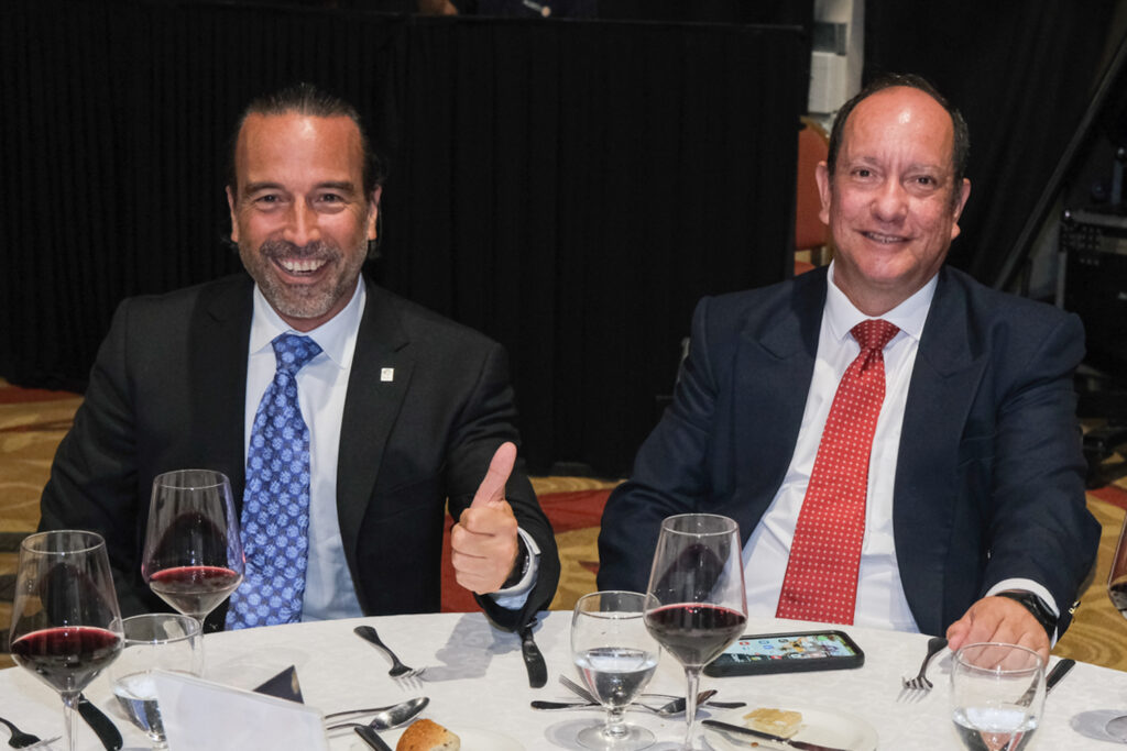 UY25 CV Palmarés _048