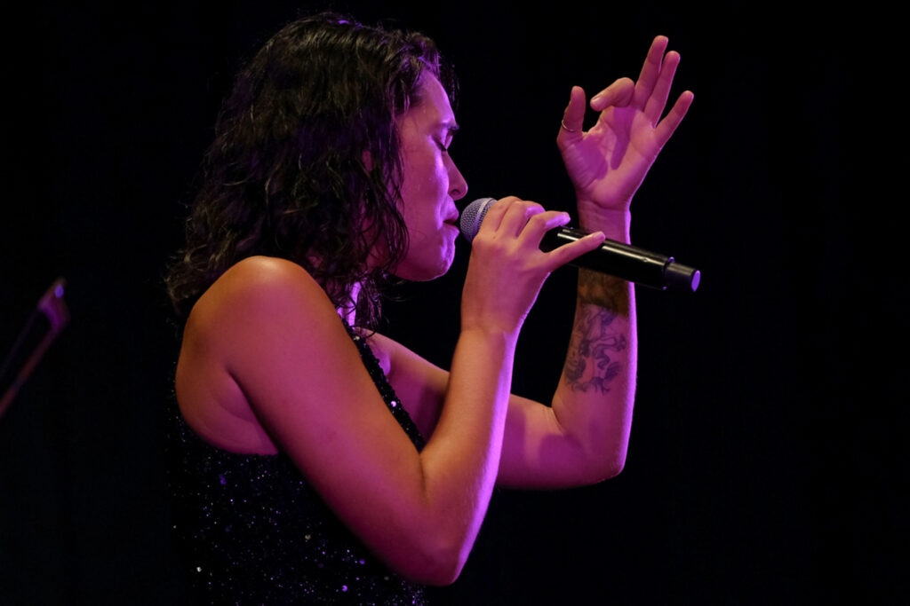 UY25 CV Palmarés _057