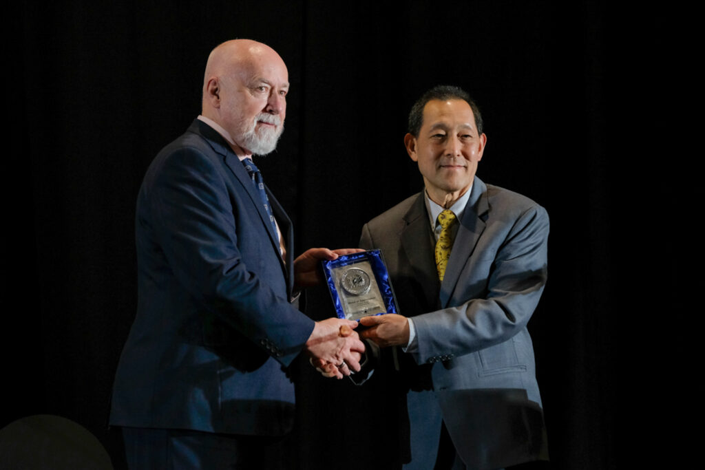 UY25 CV Palmarés _079