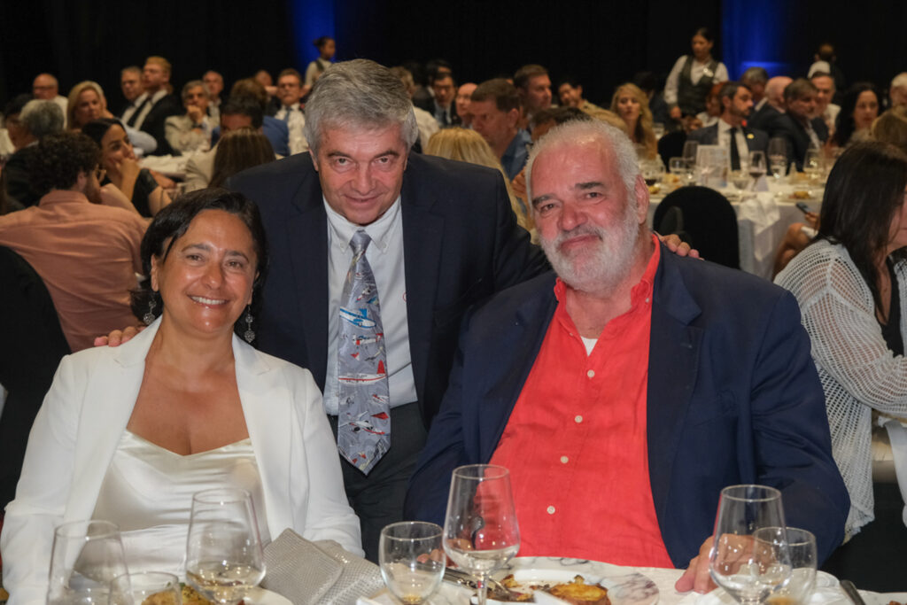 UY25 CV Palmarés _090