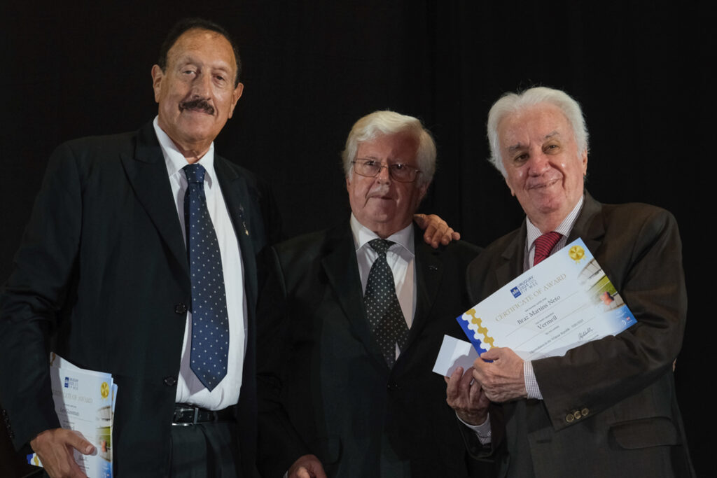 UY25 CV Palmarés _103