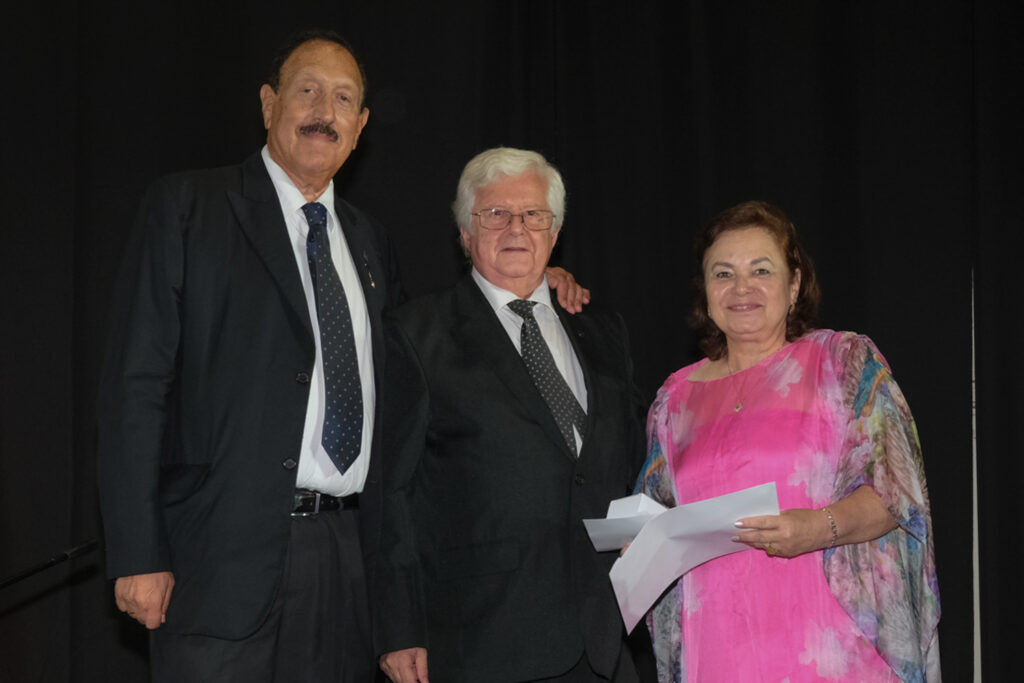 UY25 CV Palmarés _106