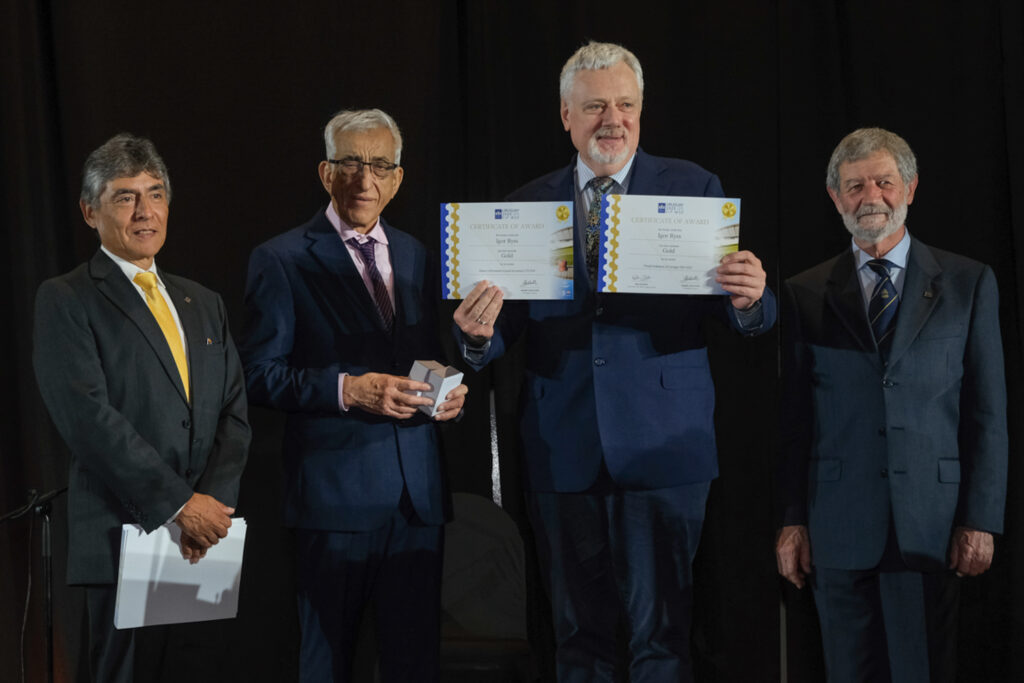 UY25 CV Palmarés _130