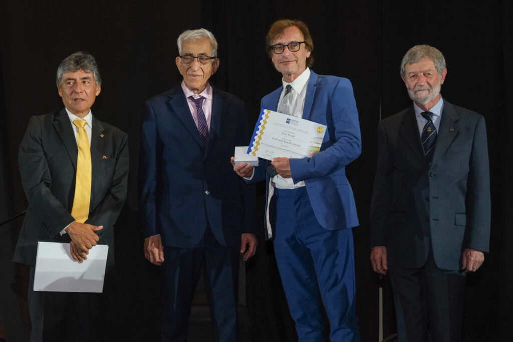 UY25 CV Palmarés _132