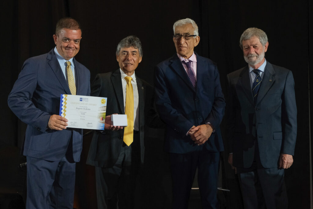 UY25 CV Palmarés _141