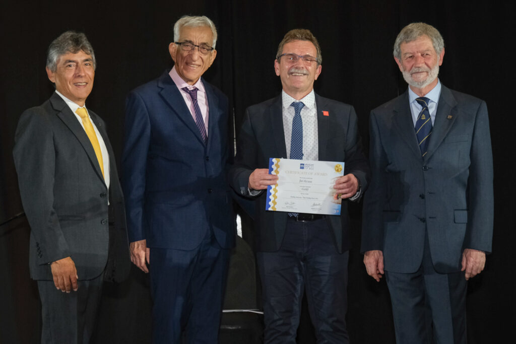 UY25 CV Palmarés _146