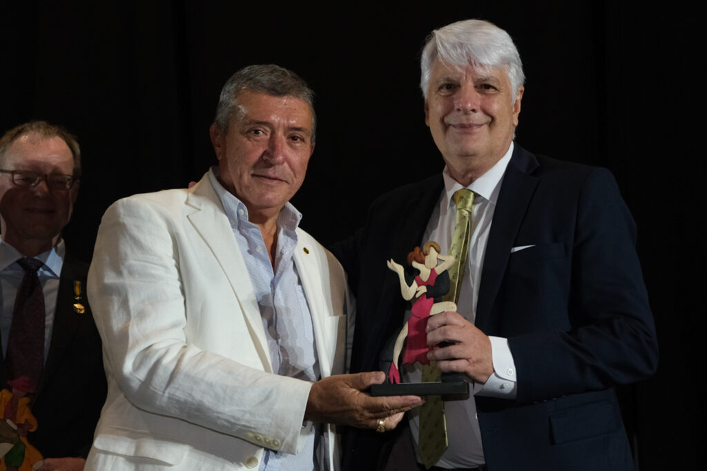 UY25 CV Palmarés _183