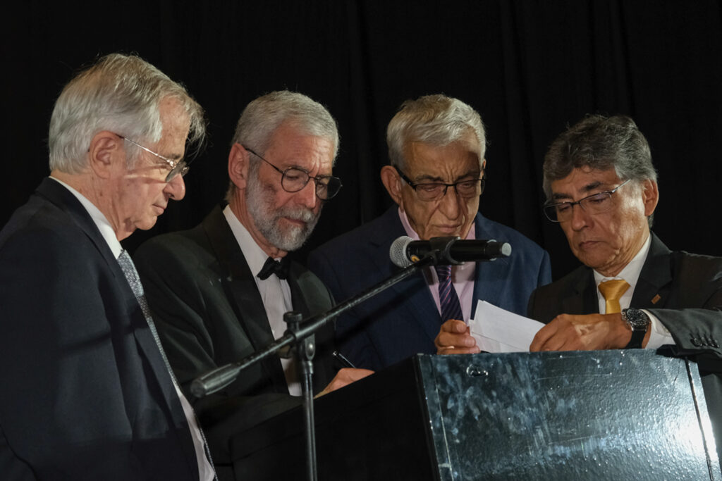 UY25 CV Palmarés _187