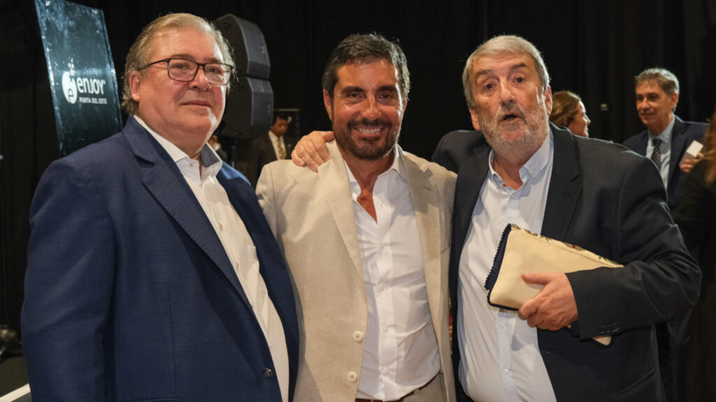 UY25 CV Palmarés _203