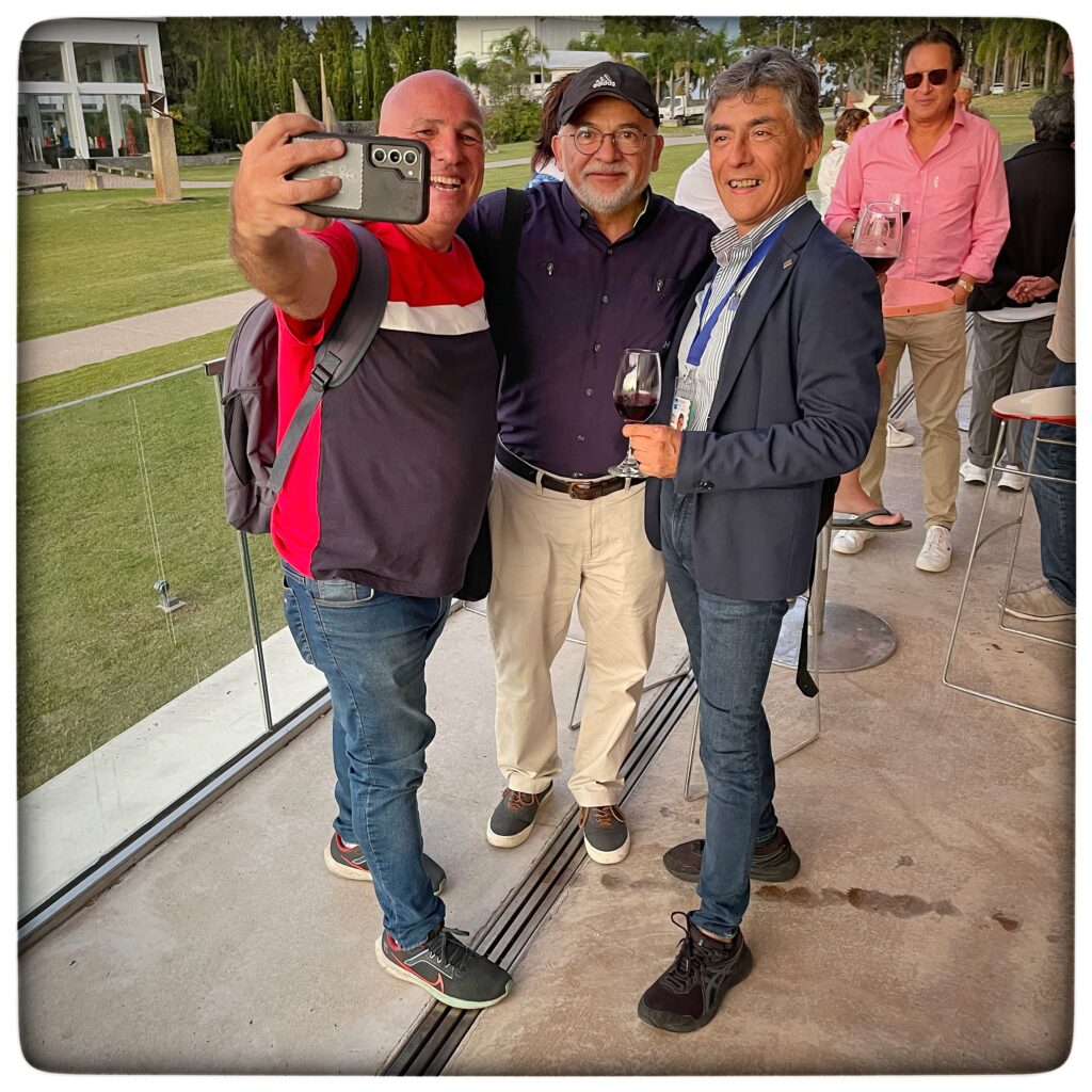 UY25 CV Tomas Generales _072