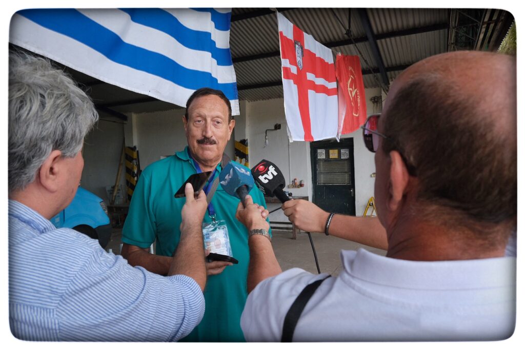 UY25 CV Vuelo Conmemorativo _025