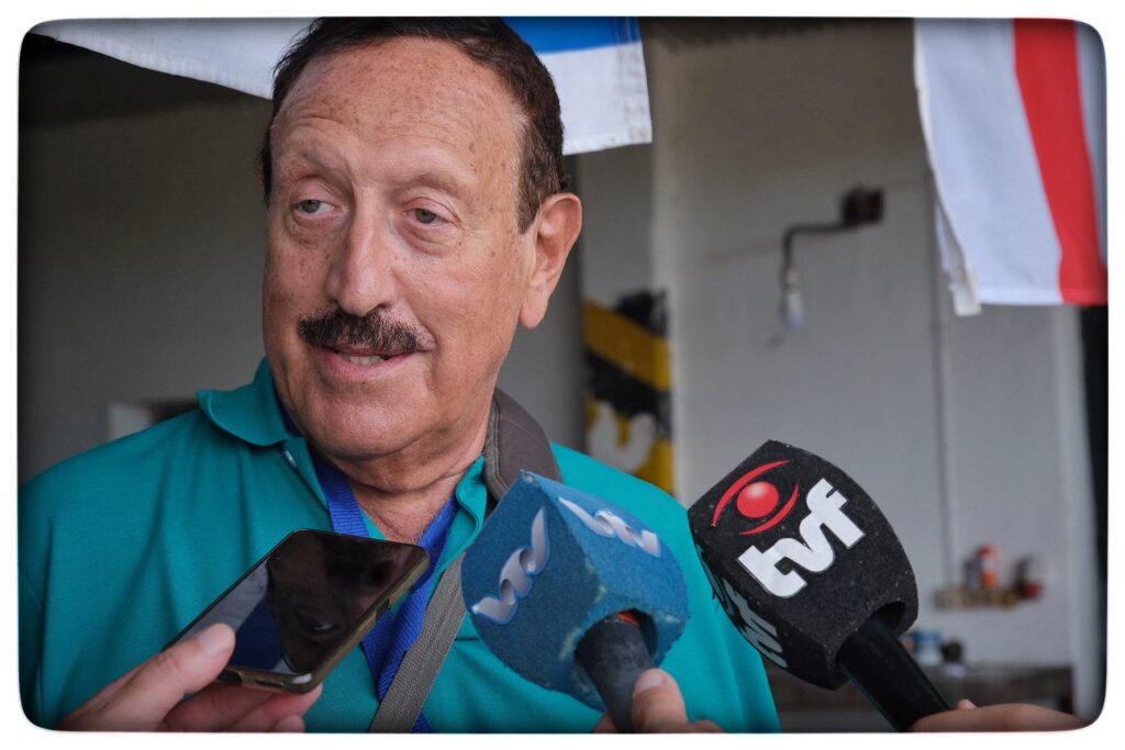 UY25 CV Vuelo Conmemorativo _026