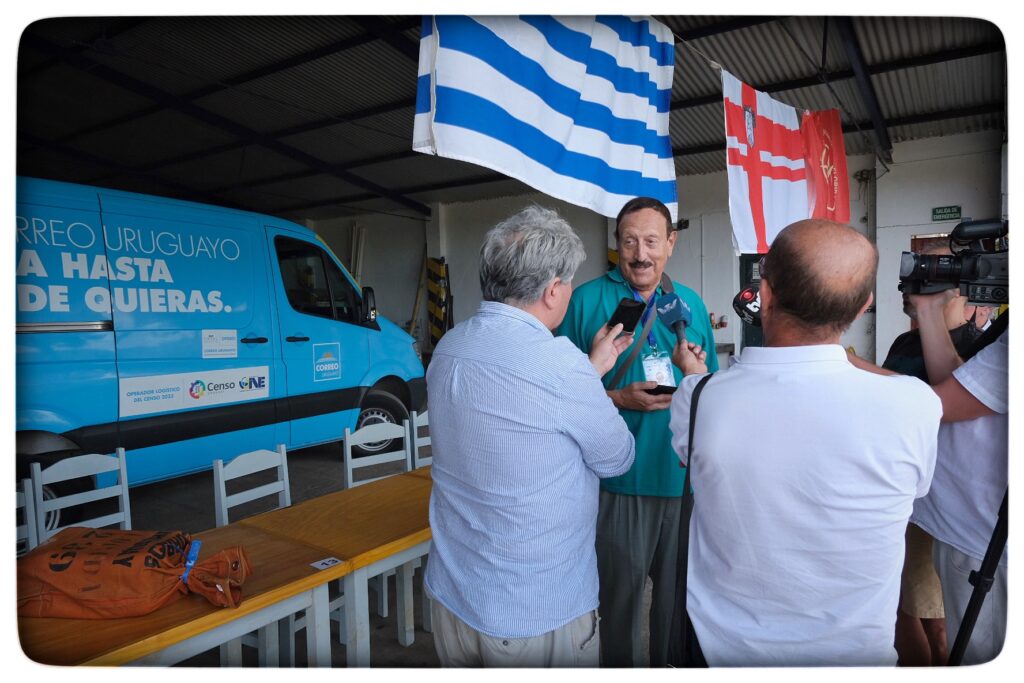 UY25 CV Vuelo Conmemorativo _028