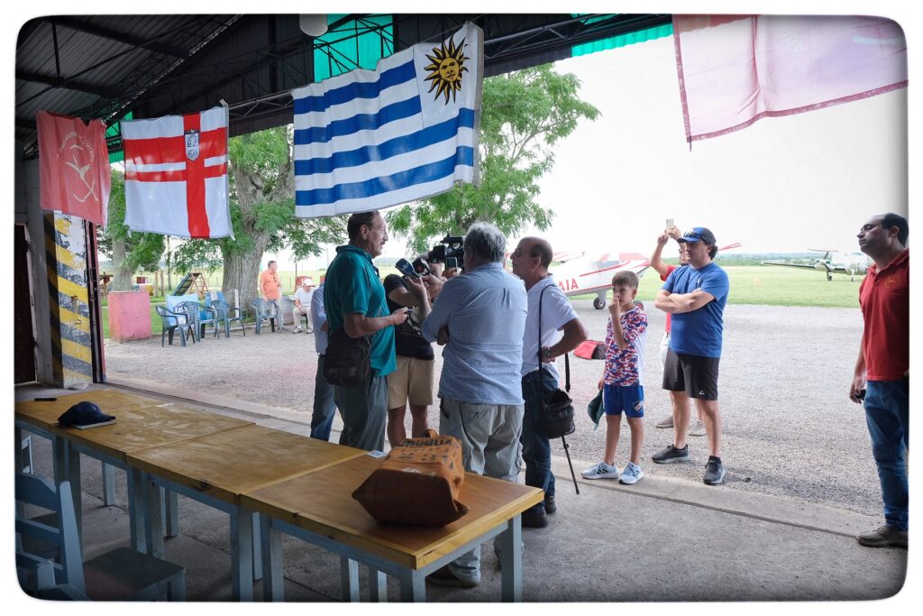 UY25 CV Vuelo Conmemorativo _029