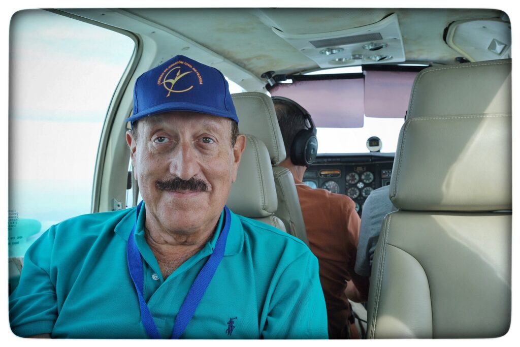 UY25 CV Vuelo Conmemorativo _045