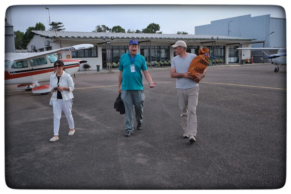 UY25 CV Vuelo Conmemorativo _054