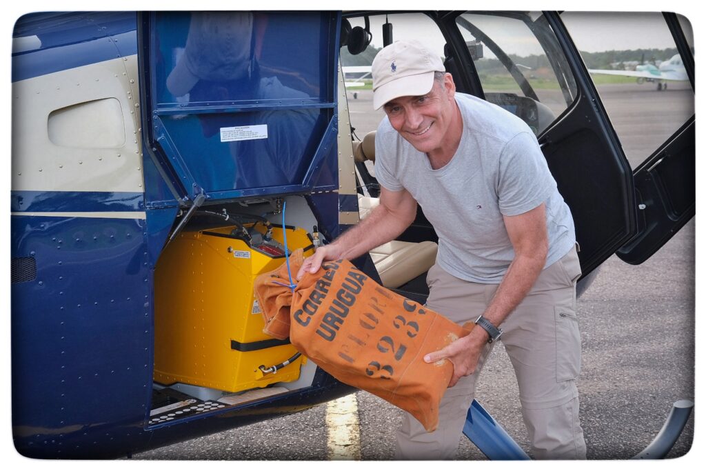 UY25 CV Vuelo Conmemorativo _056