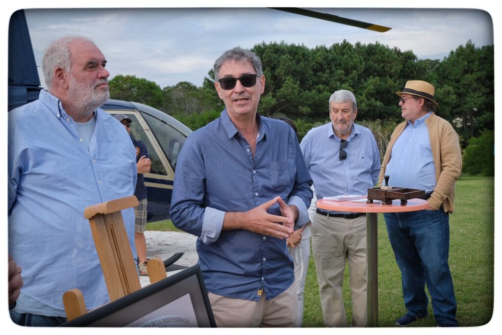 UY25 CV Vuelo Conmemorativo _082