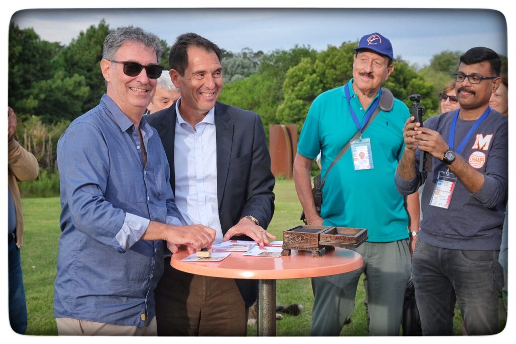 UY25 CV Vuelo Conmemorativo _094