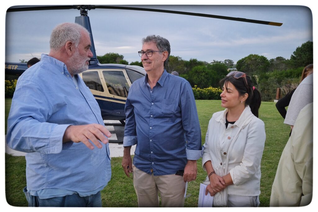 UY25 CV Vuelo Conmemorativo _117