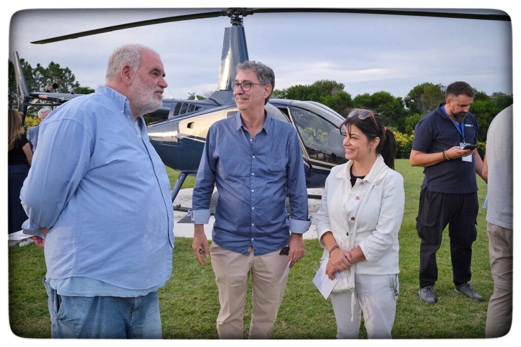 UY25 CV Vuelo Conmemorativo _118